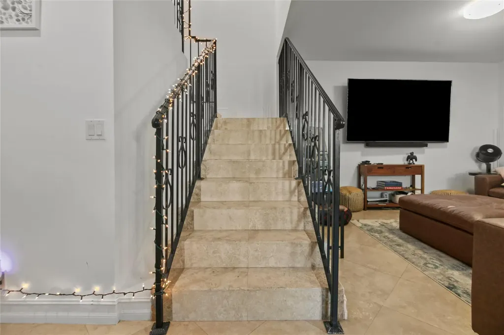732 NE 15th Avenue Fort Lauderdale FL 33304