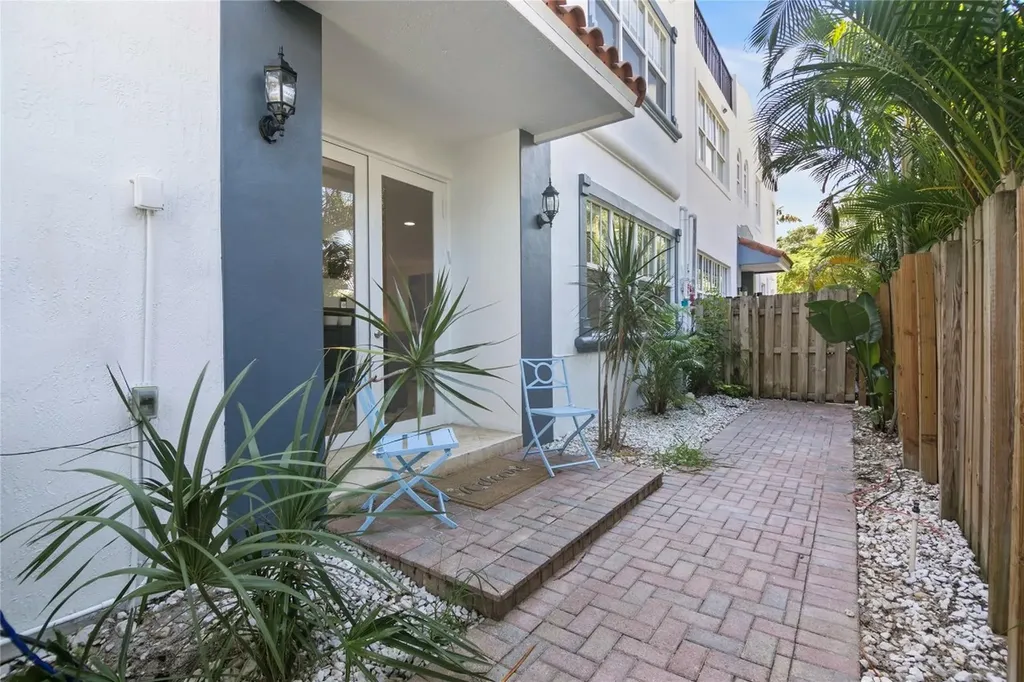 732 NE 15th Avenue Fort Lauderdale FL 33304