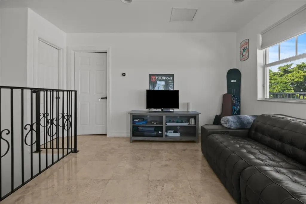 732 NE 15th Avenue Fort Lauderdale FL 33304