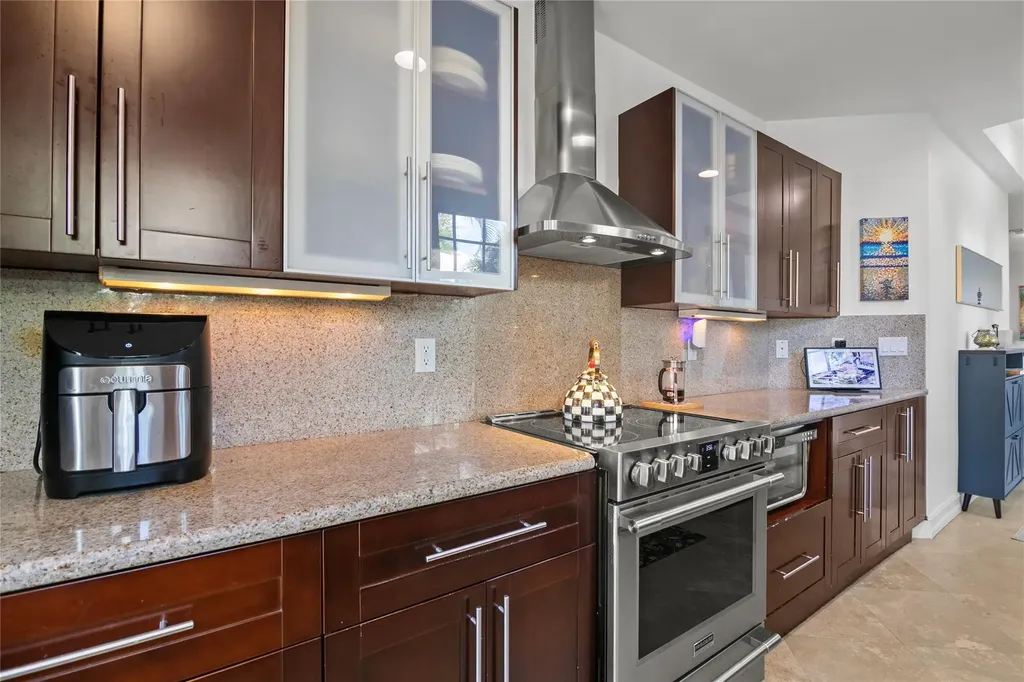 732 NE 15th Avenue Fort Lauderdale FL 33304