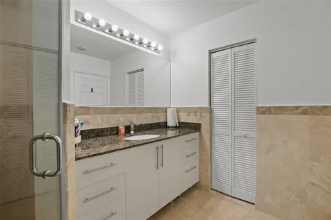 732 NE 15th Avenue Fort Lauderdale FL 33304