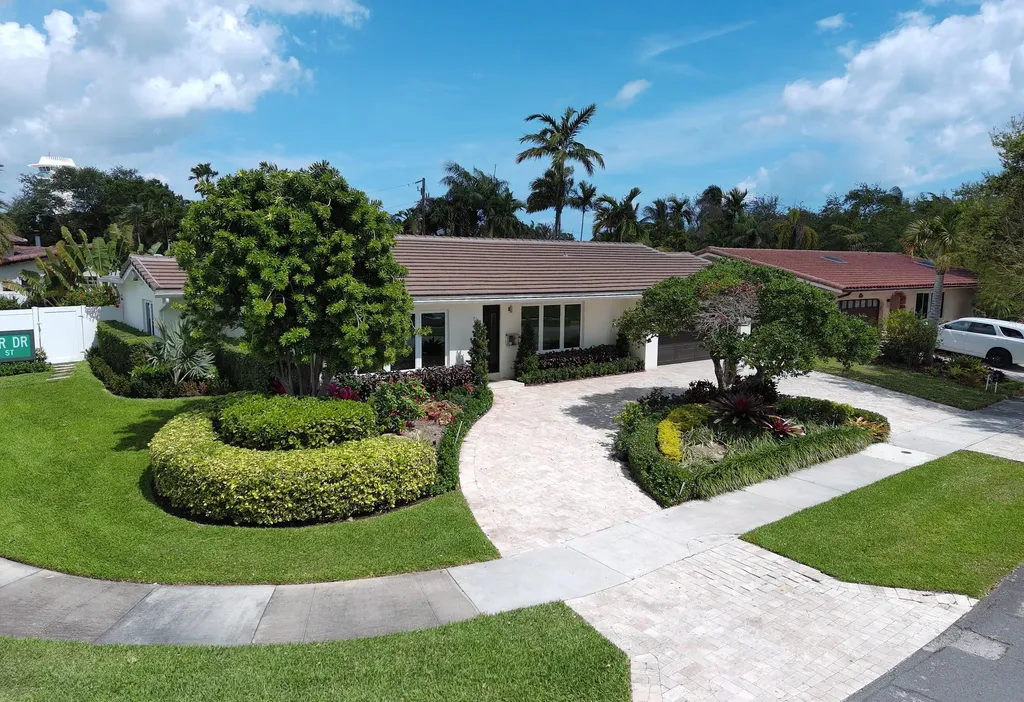 2201 SE 20th Street Fort Lauderdale FL 33316