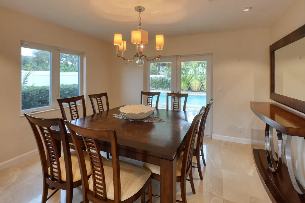 2201 SE 20th Street Fort Lauderdale FL 33316