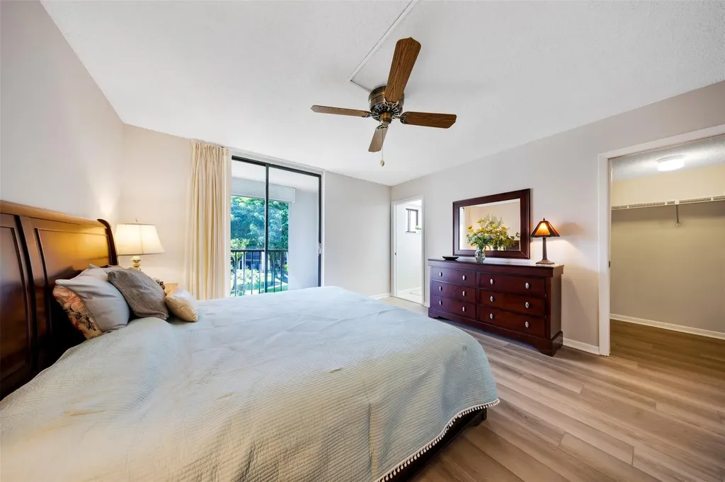 5250 Las Verdes Circle Delray Beach FL 33484