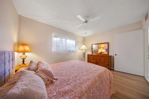 5250 Las Verdes Circle Delray Beach FL 33484