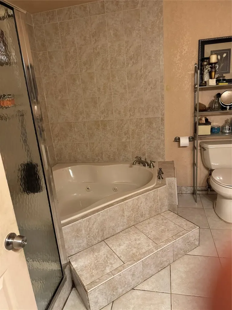 936 W Tropical Way Plantation FL 33317