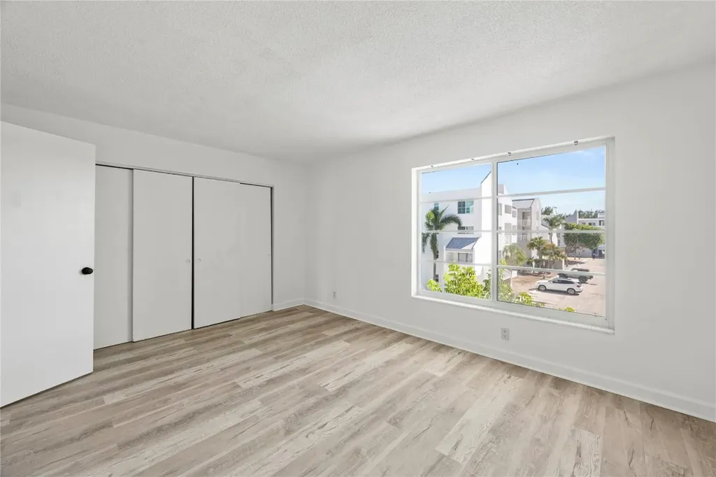 2840 NE 14th Street Causeway Pompano Beach FL 33062