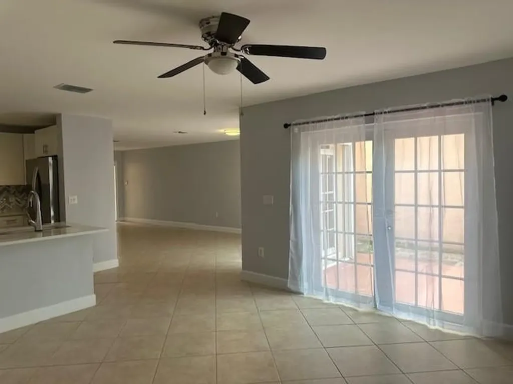 4151 Eastridge Circle Deerfield Beach FL 33064