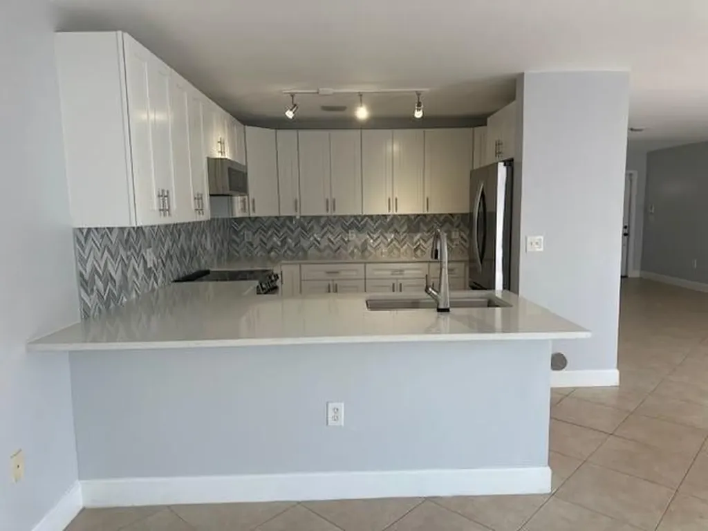 4151 Eastridge Circle Deerfield Beach FL 33064