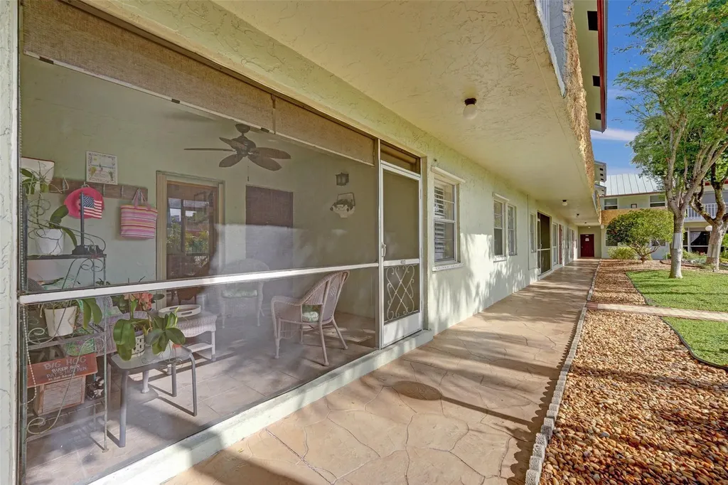 860 SE 6th Avenue Deerfield Beach FL 33441