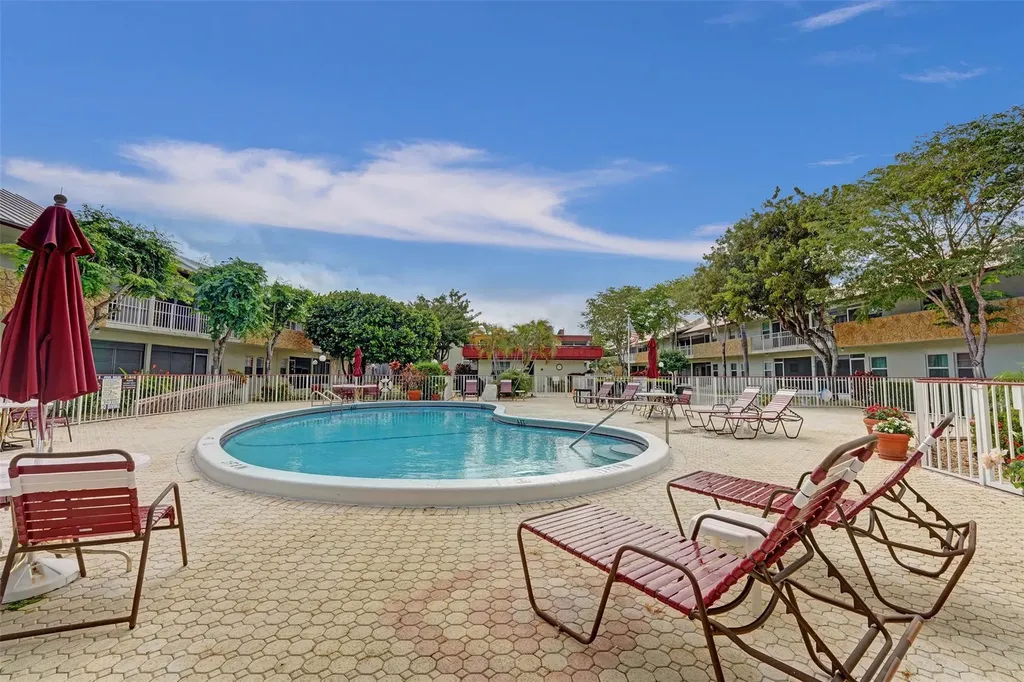 860 SE 6th Avenue Deerfield Beach FL 33441