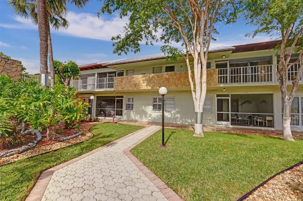860 SE 6th Avenue Deerfield Beach FL 33441