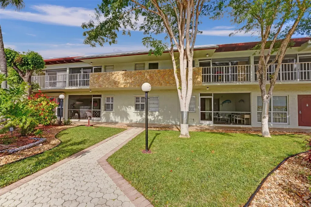 860 SE 6th Avenue Deerfield Beach FL 33441