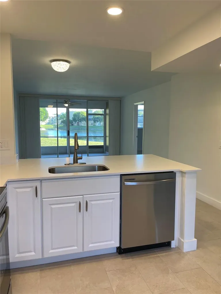 5890 NW 64th Avenue Fort Lauderdale FL 33319