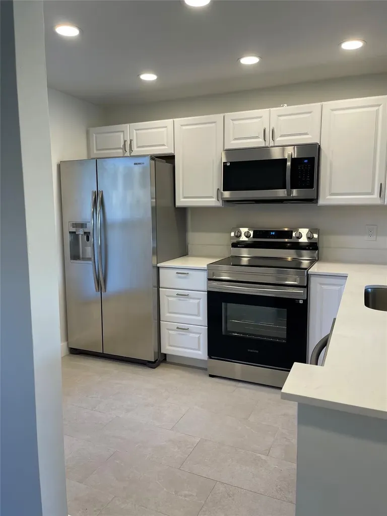 5890 NW 64th Avenue Fort Lauderdale FL 33319