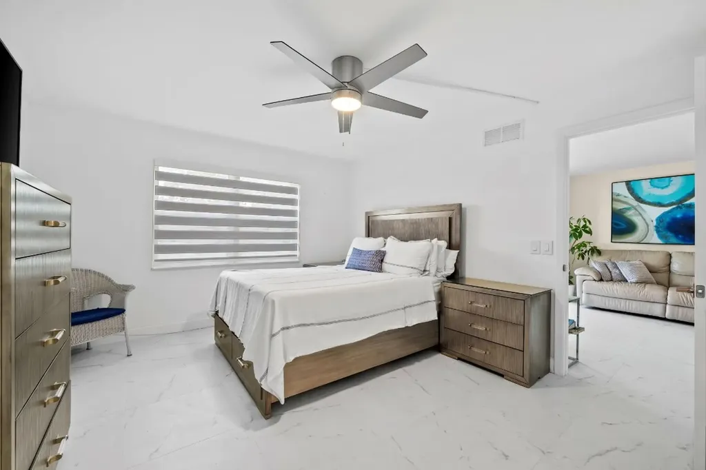 9660 Sunrise Lakes Boulevard Sunrise FL 33322