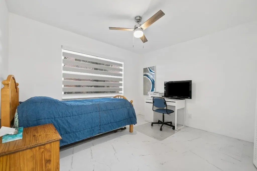 9660 Sunrise Lakes Boulevard Sunrise FL 33322