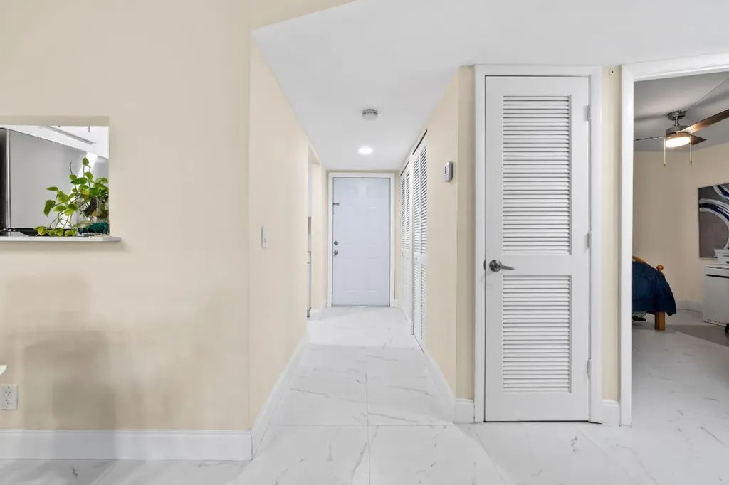 9660 Sunrise Lakes Boulevard Sunrise FL 33322