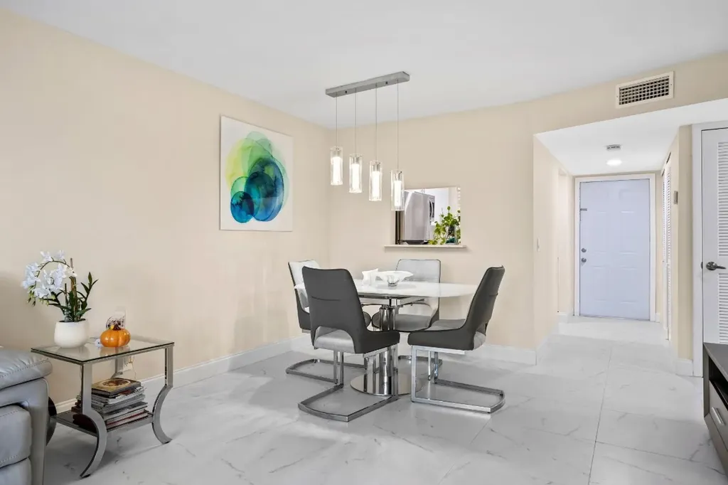 9660 Sunrise Lakes Boulevard Sunrise FL 33322