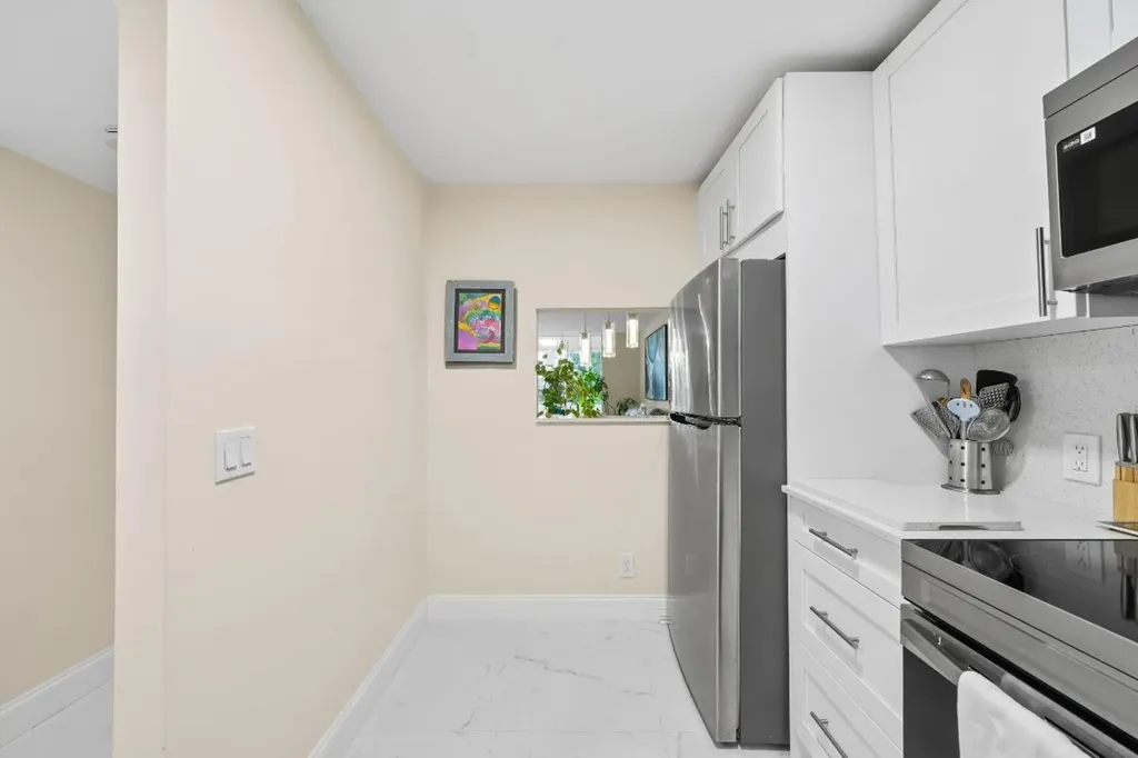 9660 Sunrise Lakes Boulevard Sunrise FL 33322