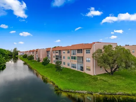 9660 Sunrise Lakes Boulevard Sunrise FL 33322