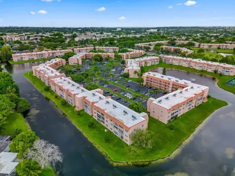9660 Sunrise Lakes Boulevard Sunrise FL 33322