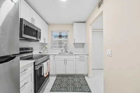 9660 Sunrise Lakes Boulevard Sunrise FL 33322
