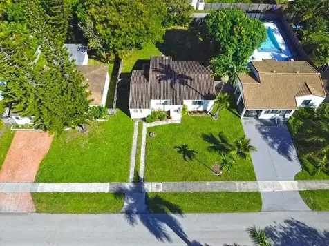 1535 Plunkett Street Hollywood FL 33020