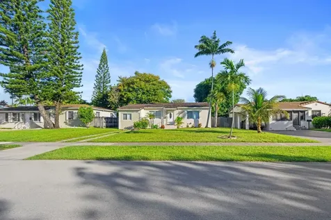 1535 Plunkett Street Hollywood FL 33020