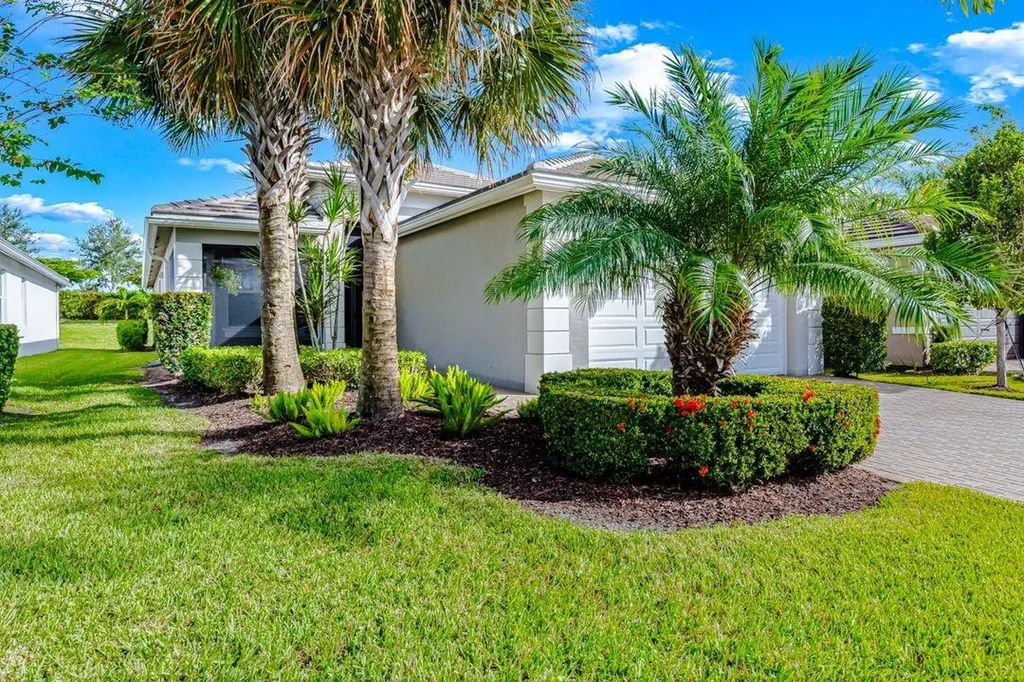 11894 SW Waterford Isle Way Port St Lucie FL 34987