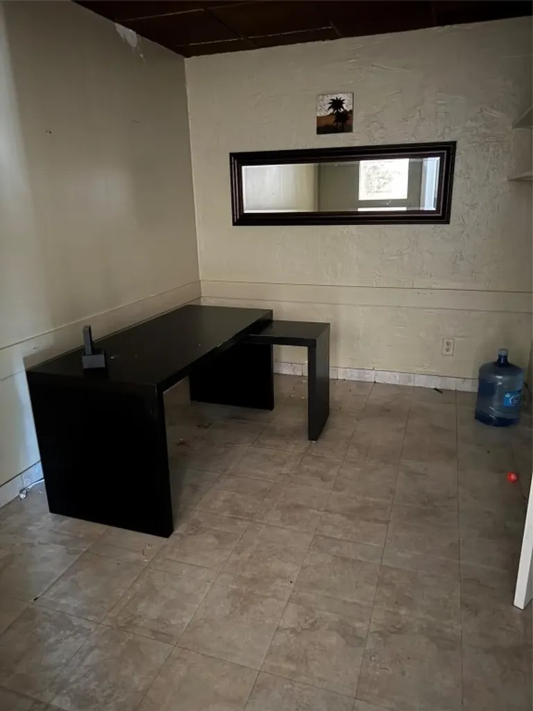 1527 NE 4th Avenue Fort Lauderdale FL 33304