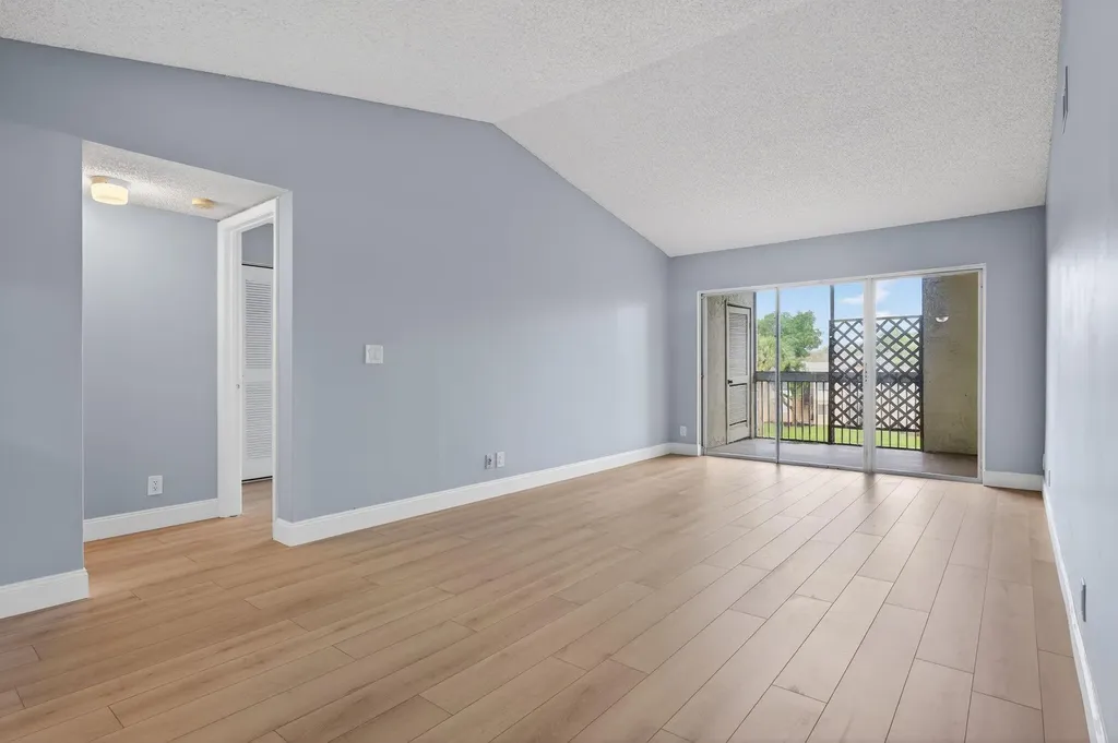 9977 Westview Drive Coral Springs FL 33076