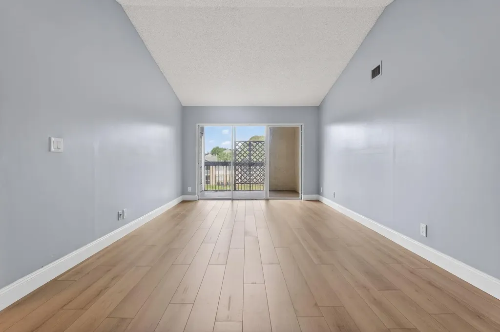9977 Westview Drive Coral Springs FL 33076