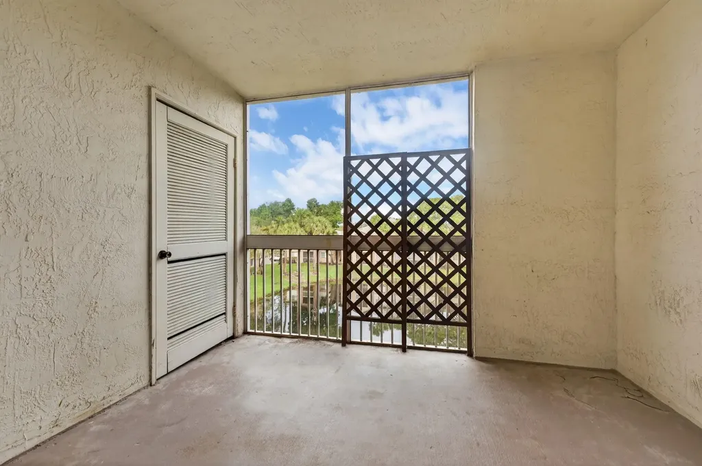 9977 Westview Drive Coral Springs FL 33076