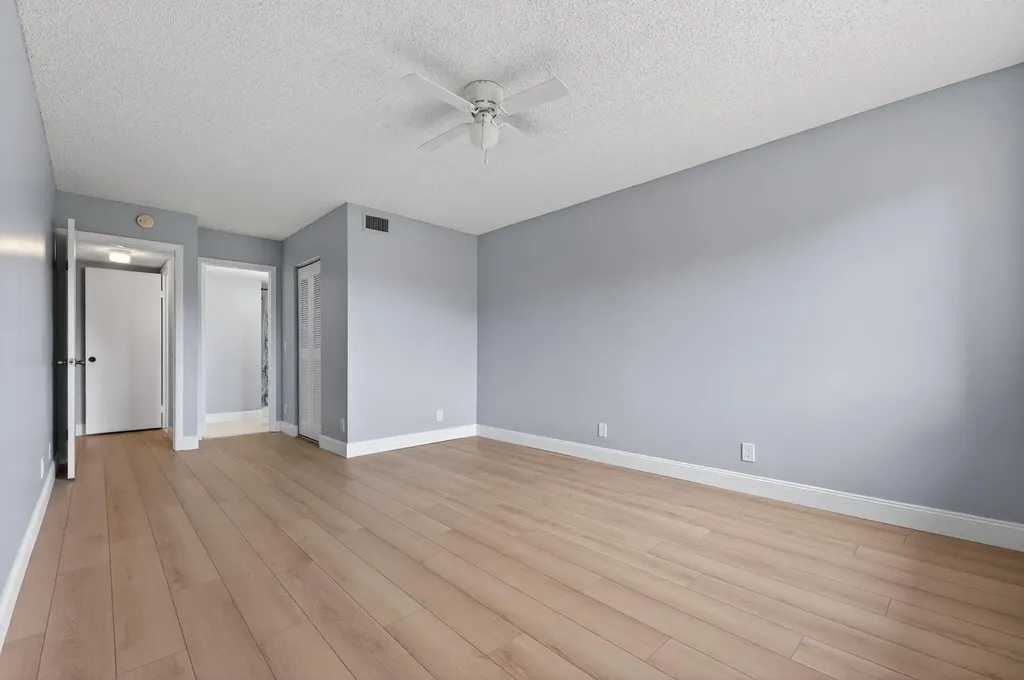 9977 Westview Drive Coral Springs FL 33076