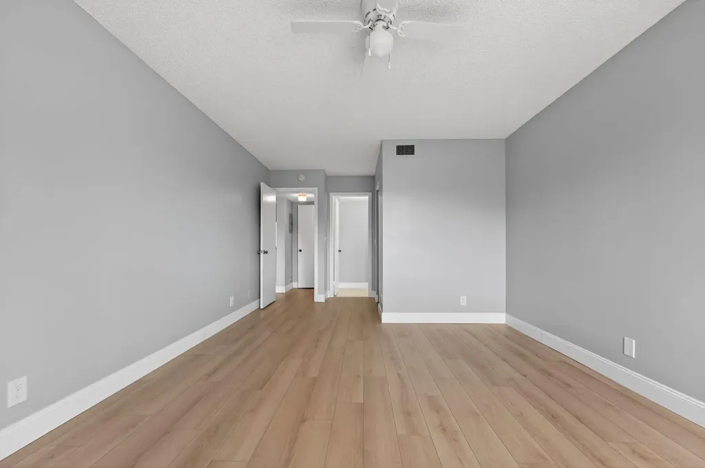 9977 Westview Drive Coral Springs FL 33076