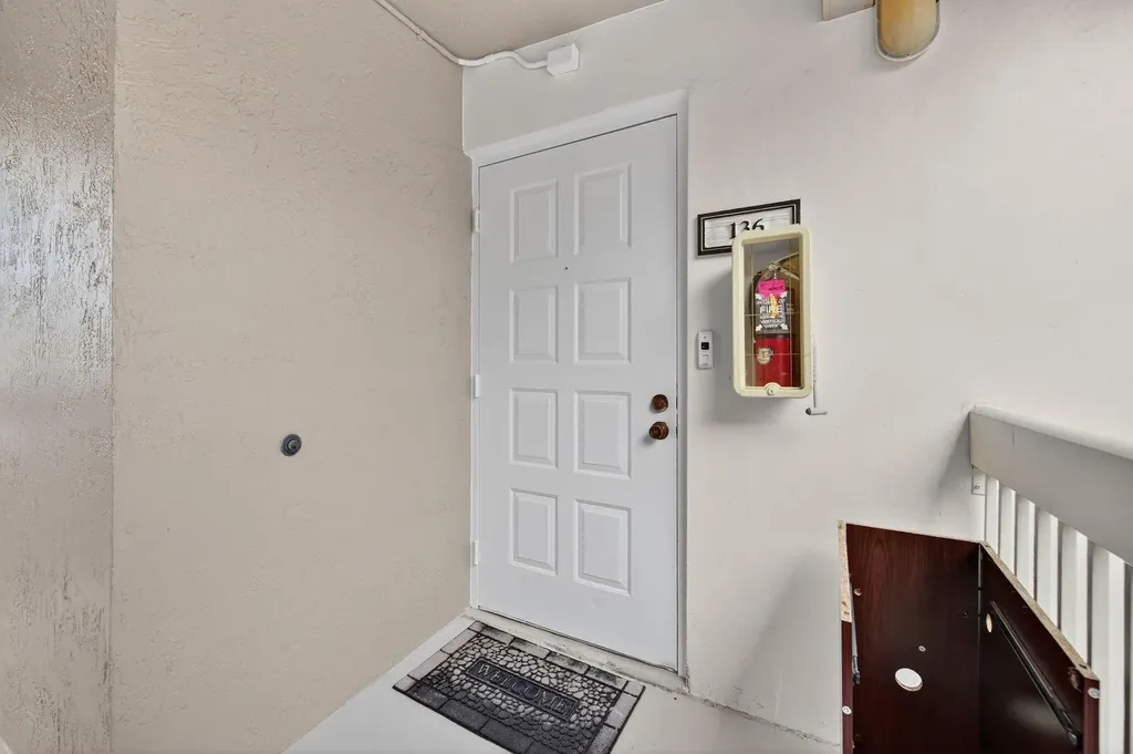 9977 Westview Drive Coral Springs FL 33076