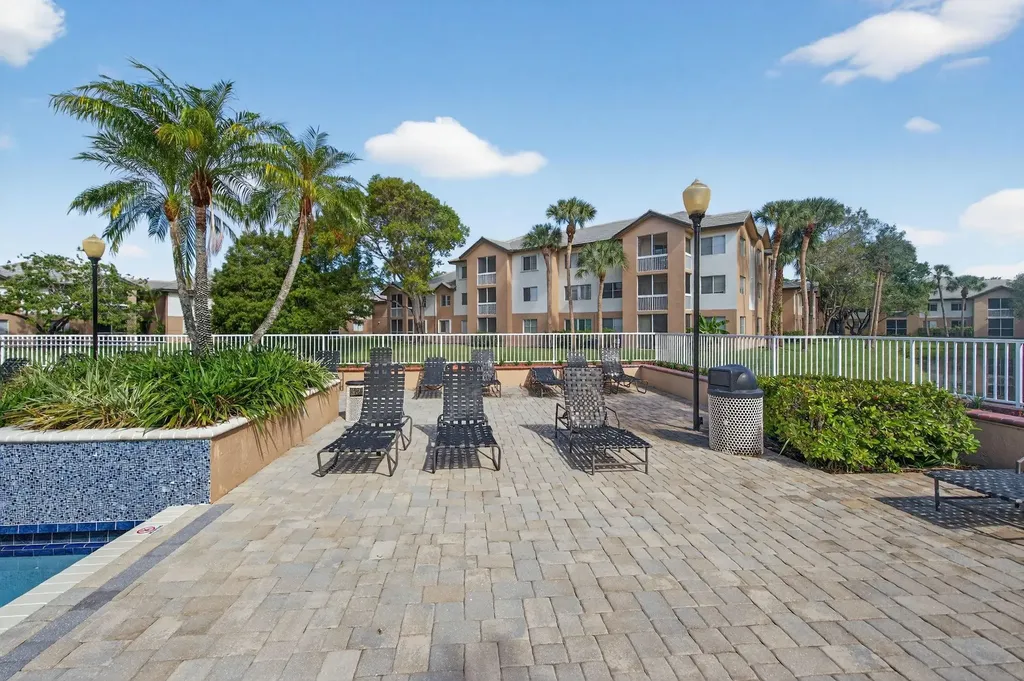 9977 Westview Drive Coral Springs FL 33076