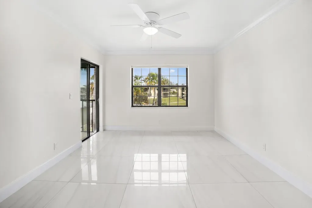 2355 Linton Ridge Circle Delray Beach FL 33444