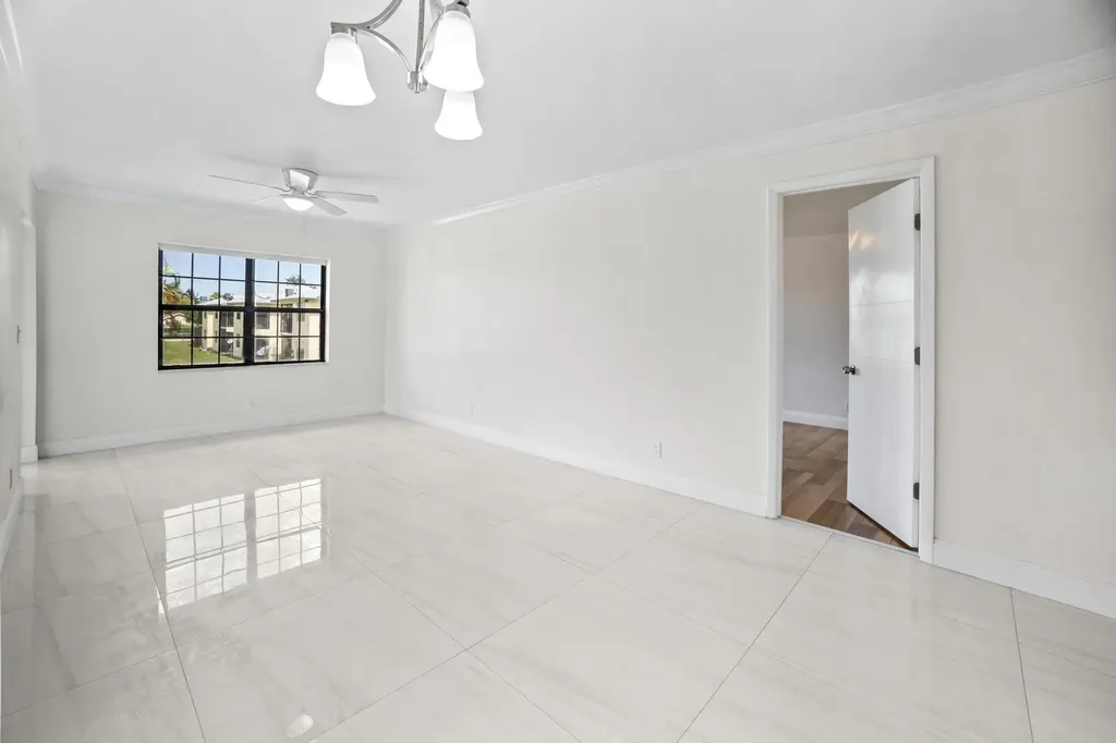 2355 Linton Ridge Circle Delray Beach FL 33444