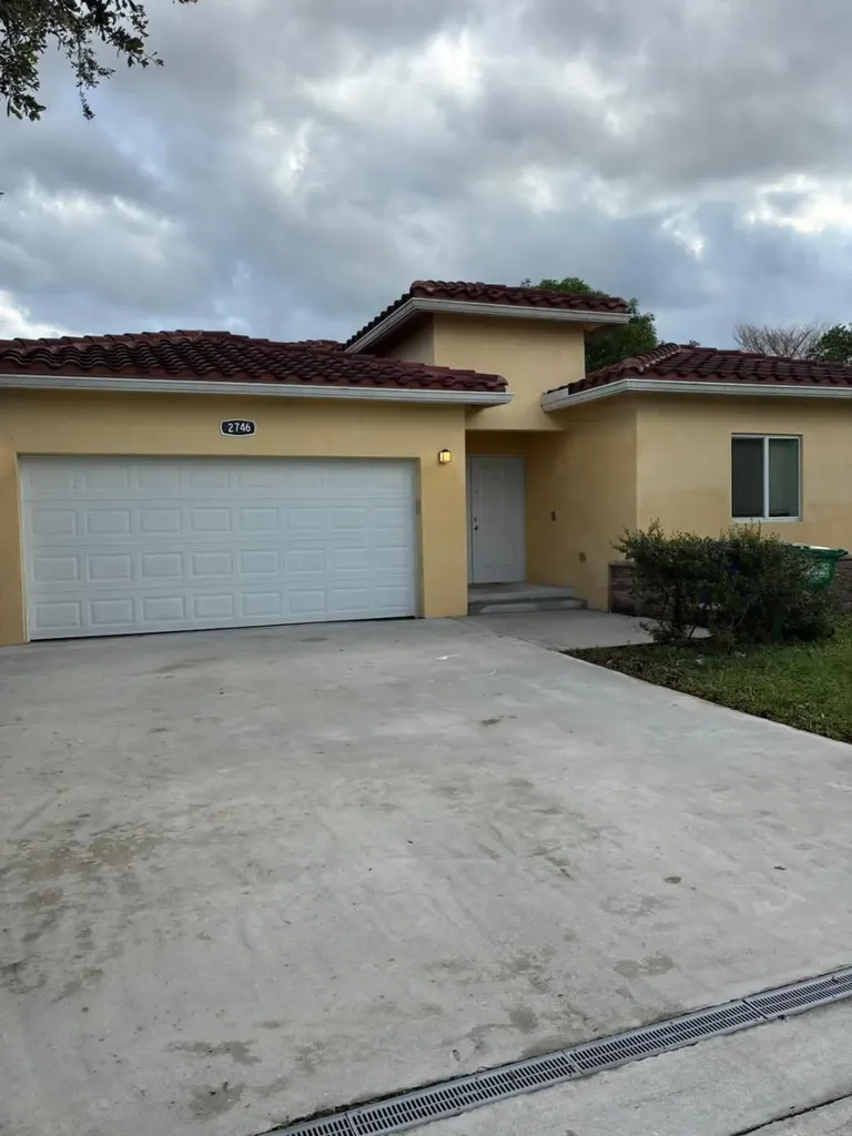 2746 NW 13 Court Fort Lauderdale FL 33311