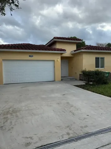 2746 NW 13 Court Fort Lauderdale FL 33311