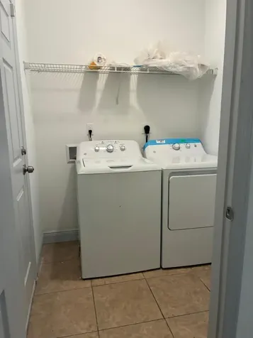 2746 NW 13 Court Fort Lauderdale FL 33311