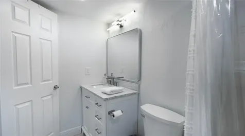 8204 SW 23rd Street North Lauderdale FL 33068