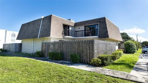 8204 SW 23rd Street North Lauderdale FL 33068