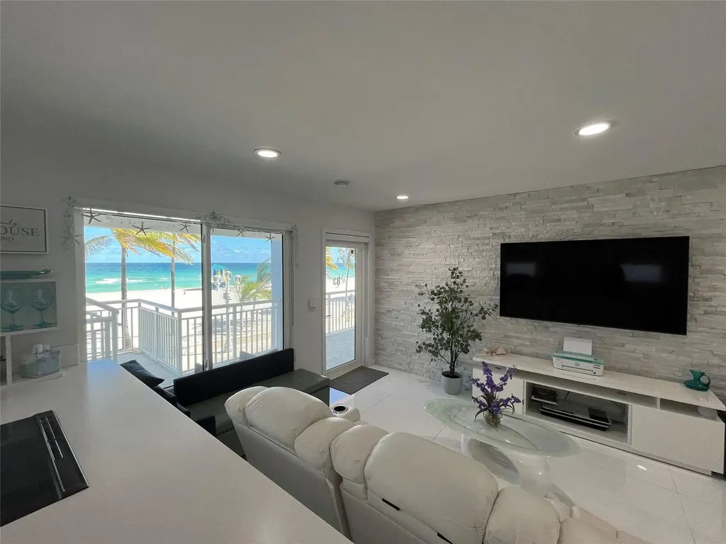 310 S Broadwalk Hollywood FL 33019