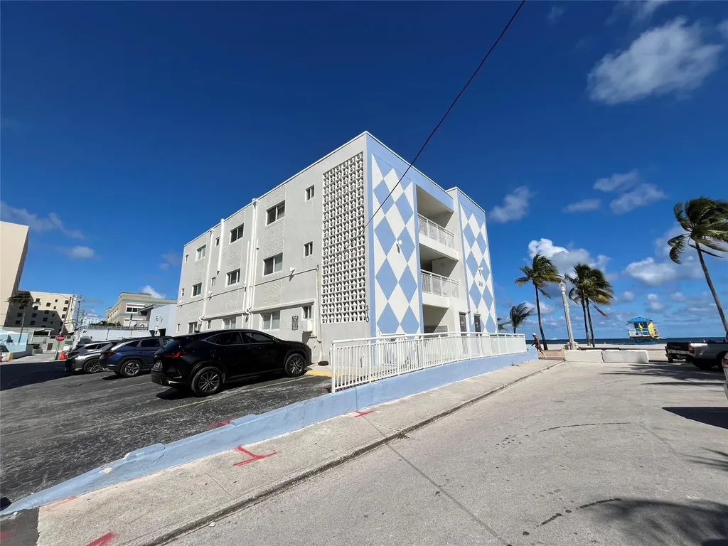 310 S Broadwalk Hollywood FL 33019