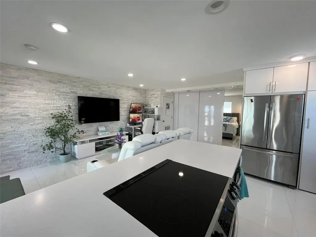 310 S Broadwalk Hollywood FL 33019