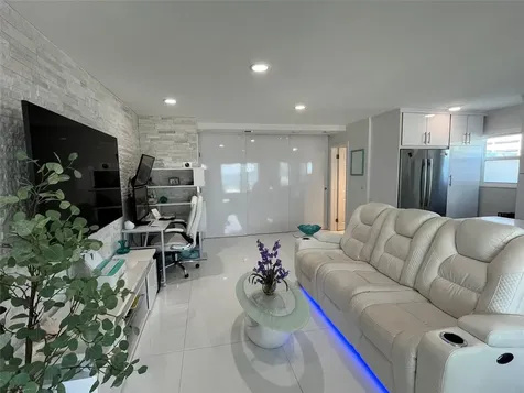 310 S Broadwalk Hollywood FL 33019