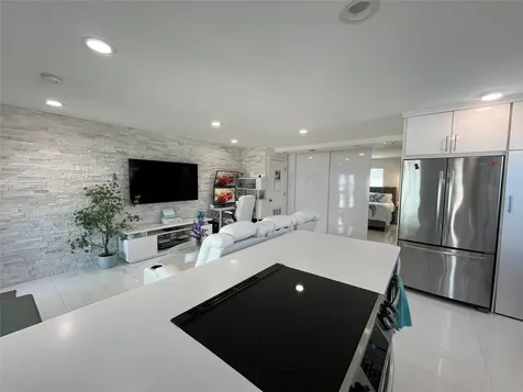 310 S Broadwalk Hollywood FL 33019